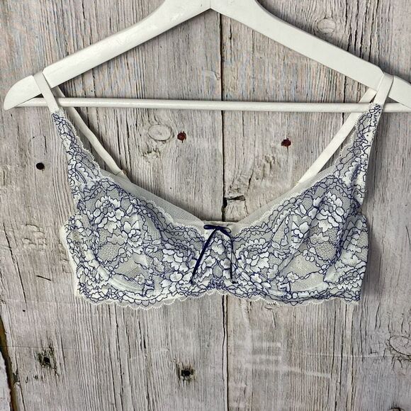 Skarlett Blue Minx Underwire Balconette Bra 36C White and Blue174